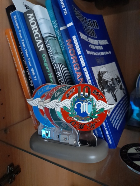 badges-oma2.jpg